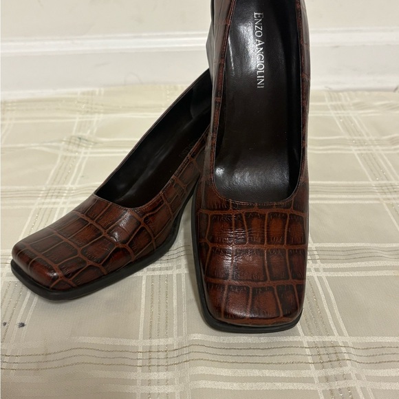 Enzo Angiolini Dark Brown Croc-Pattern Heels - Picture 1 of 5